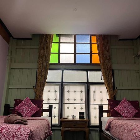 Tamarind Guesthouse Ayutthaya Bagian luar foto