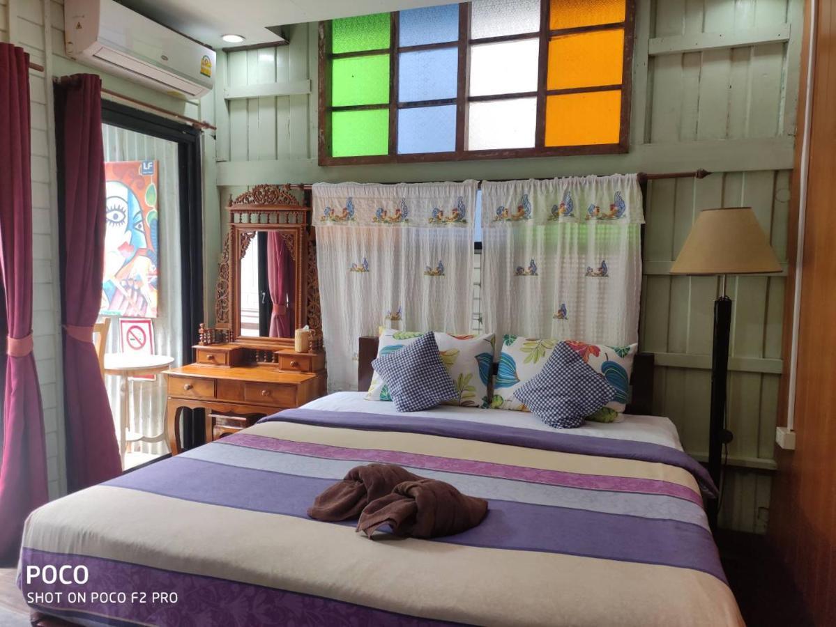 Tamarind Guesthouse Ayutthaya Bagian luar foto