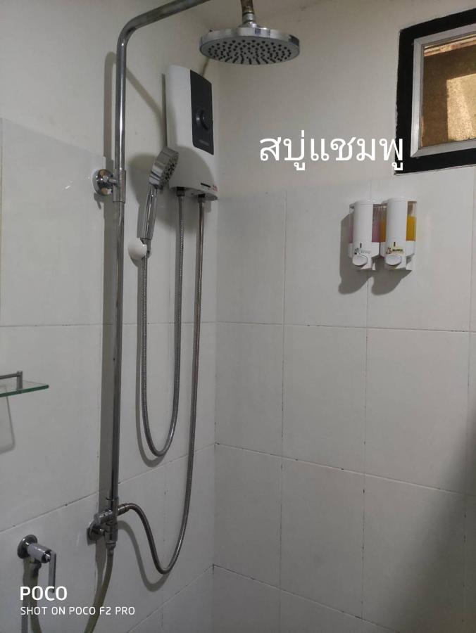 Tamarind Guesthouse Ayutthaya Bagian luar foto