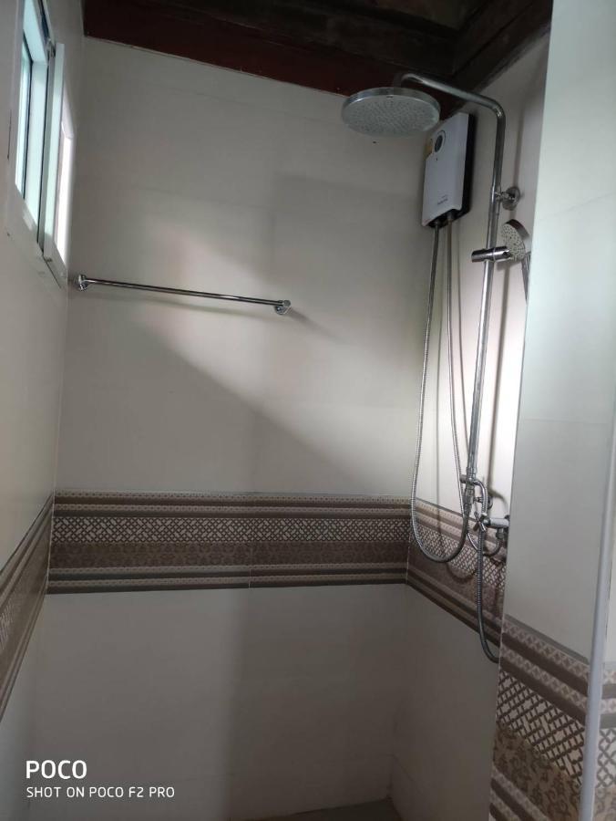 Tamarind Guesthouse Ayutthaya Bagian luar foto