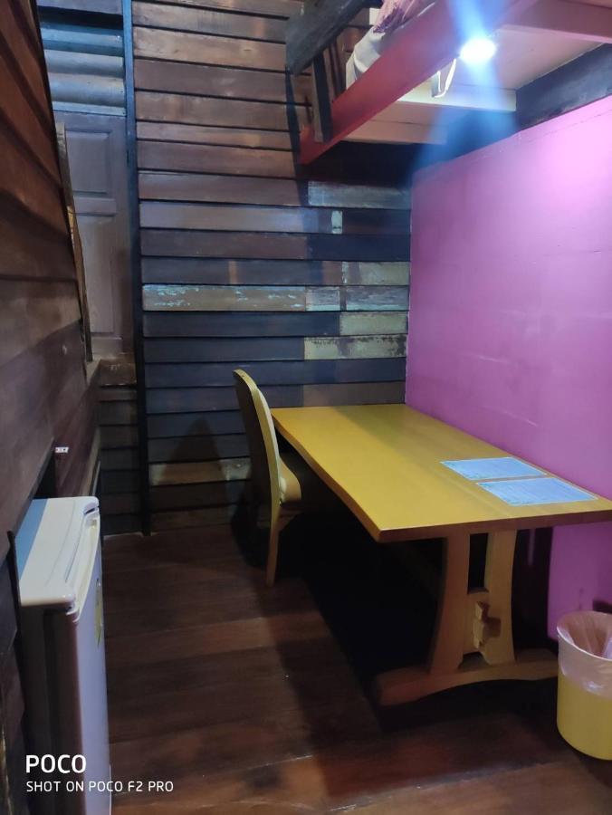 Tamarind Guesthouse Ayutthaya Bagian luar foto