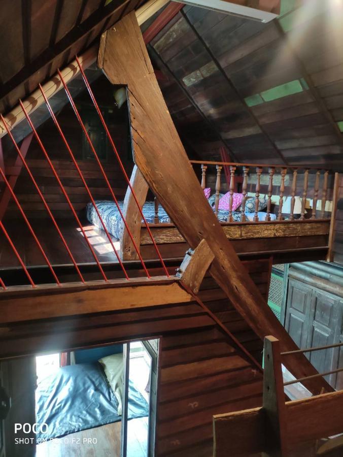Tamarind Guesthouse Ayutthaya Bagian luar foto