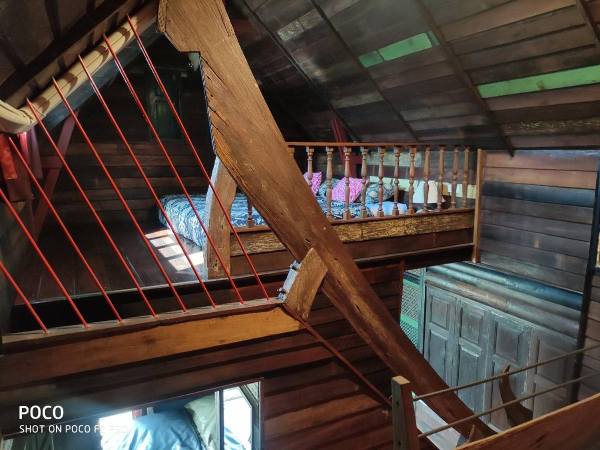 Tamarind Guesthouse Ayutthaya Bagian luar foto