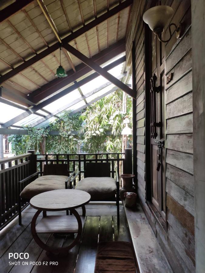 Tamarind Guesthouse Ayutthaya Bagian luar foto