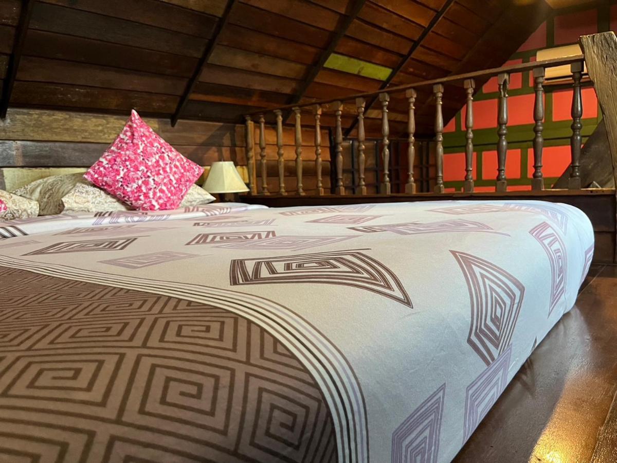 Tamarind Guesthouse Ayutthaya Bagian luar foto