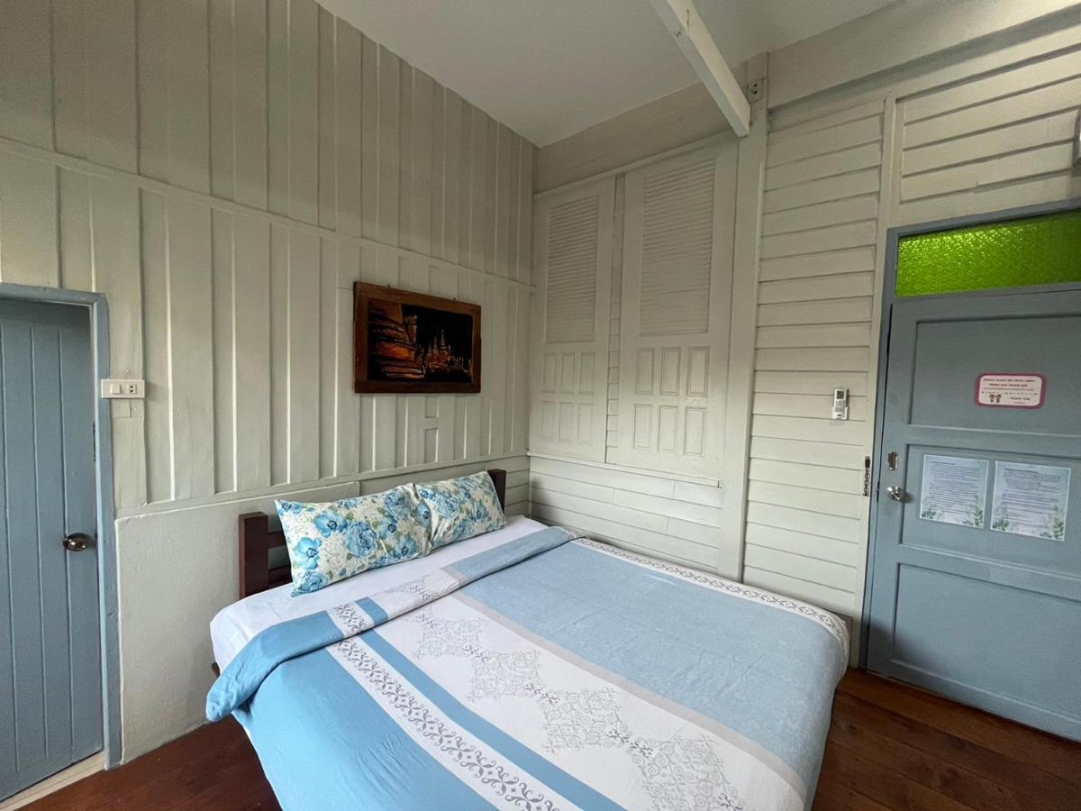 Tamarind Guesthouse Ayutthaya Bagian luar foto